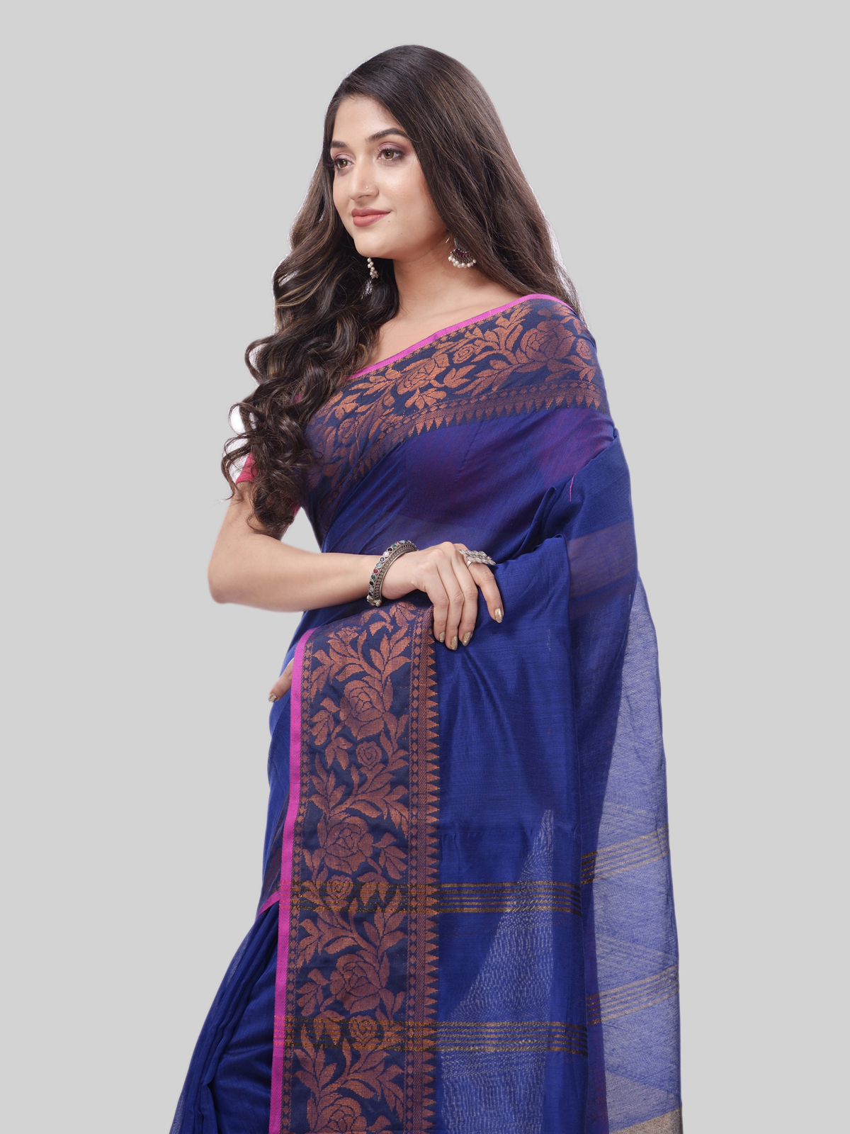 DESH BIDESH Women`s Cotton Handloom Cotton Silk Saree Gulab Work With Blouse Piece(Deep Blue)
